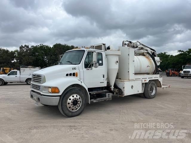 Sterling M7500 Ассенизаторские машины