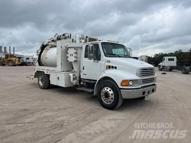 Sterling M7500 Ассенизаторские машины
