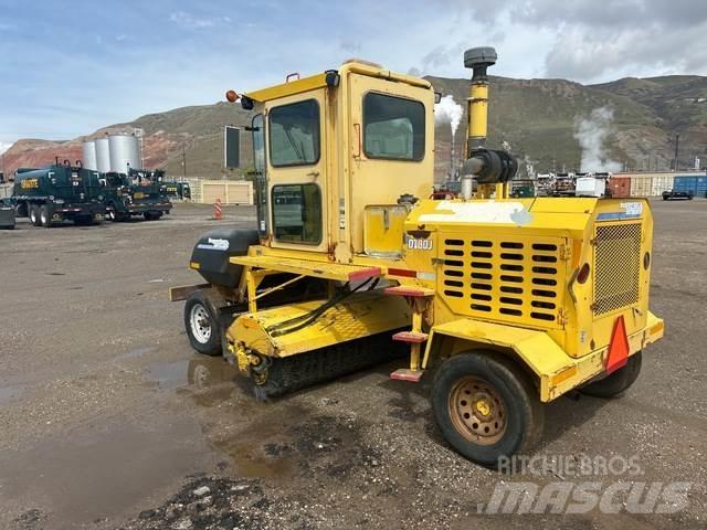 Superior DT80J Внутренние подметальные машины