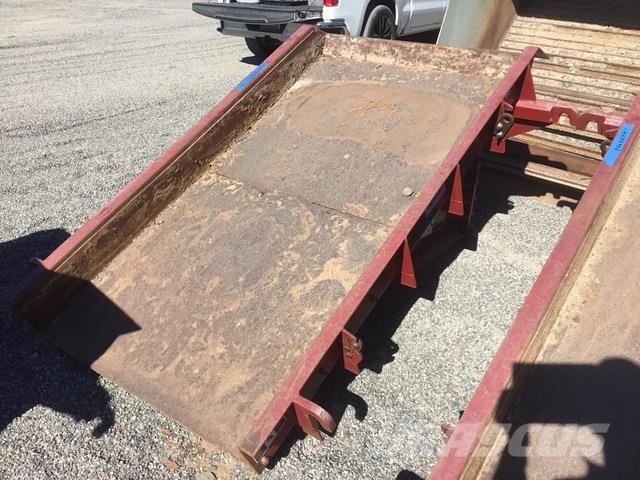  Syntron MF400 Кормораздатчики