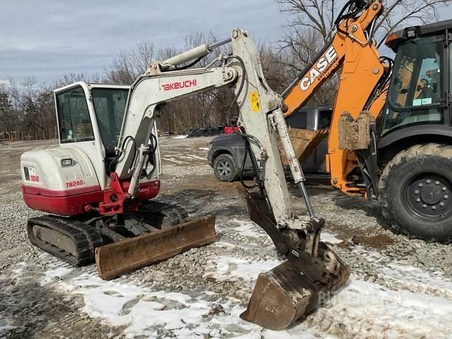 Takeuchi TB240 Гусеничные экскаваторы