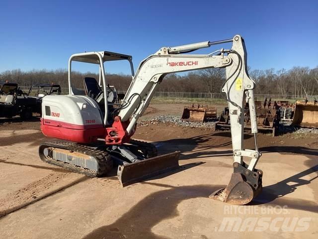 Takeuchi TB240 Гусеничные экскаваторы