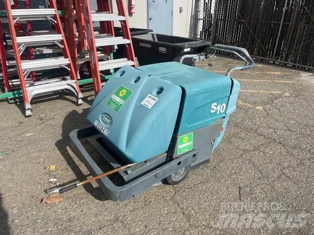 Tennant S10 Внутренние подметальные машины