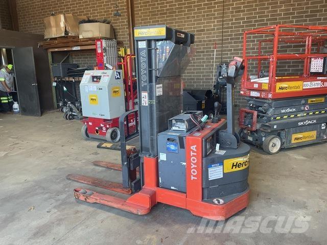 Toyota 6BWS20 Самоходные электроштабелёры