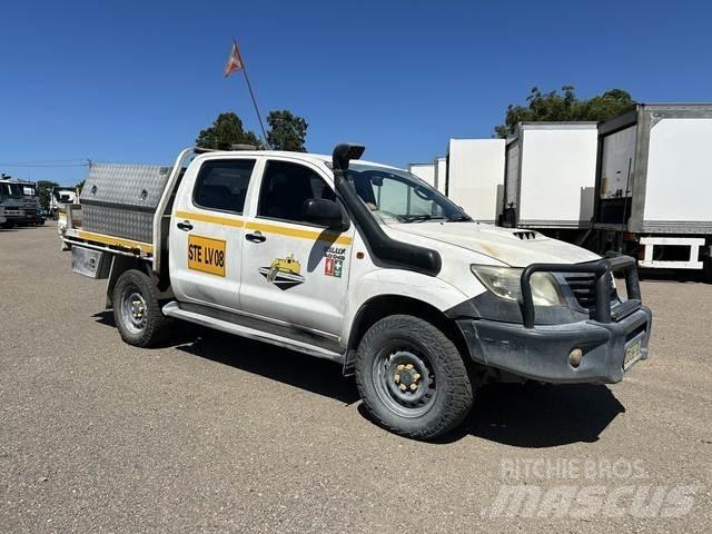 Toyota HiLux Прочие фургоны