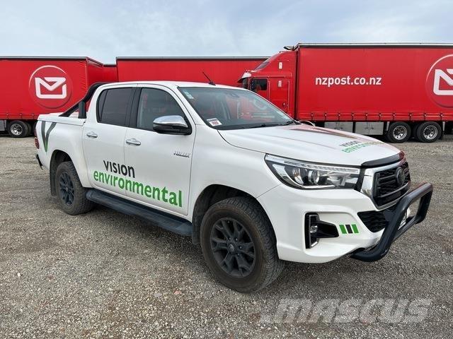 Toyota HiLux Прочие фургоны