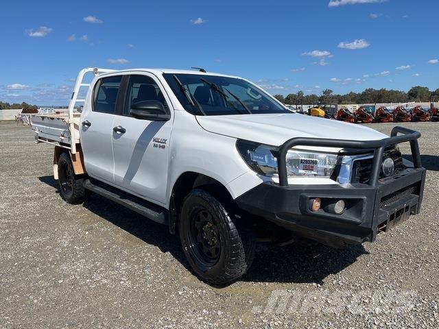 Toyota Hilux Прочие фургоны
