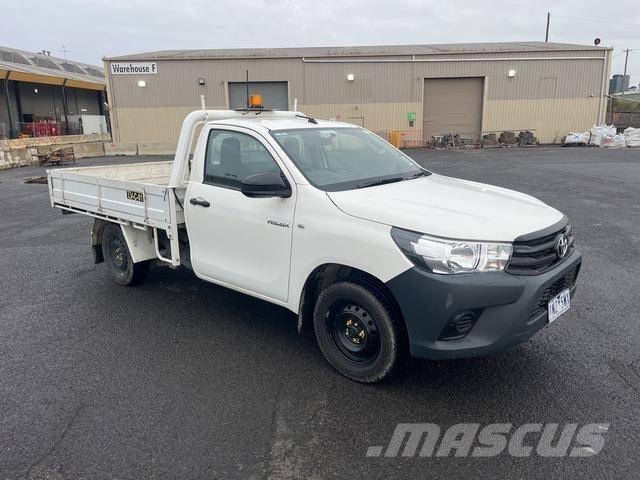 Toyota HiLux Прочие фургоны