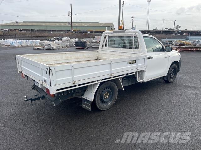 Toyota HiLux Прочие фургоны