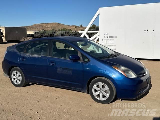 Toyota Prius Легковые автомобили