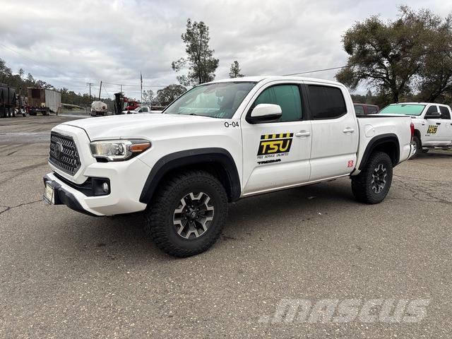 Toyota Tacoma Бортовые фургоны