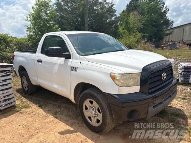 Toyota Tundra Прочие фургоны