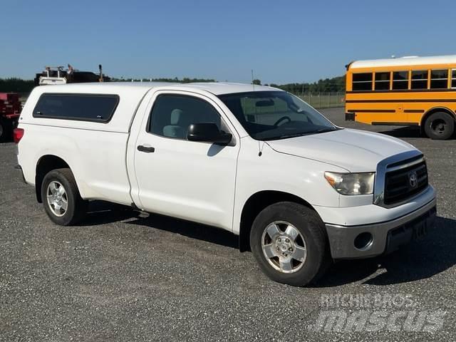Toyota Tundra Прочие фургоны