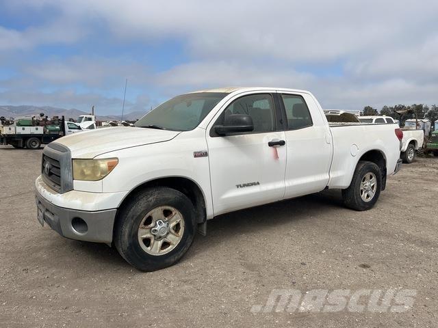 Toyota Tundra Прочие фургоны