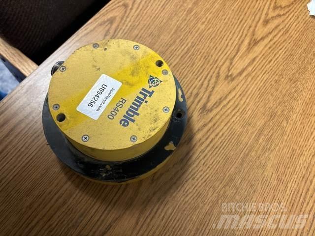 Trimble RS400 Строительная техника - Другие