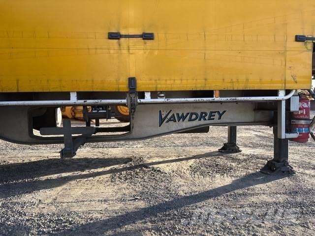 Vawdrey  Тентованные прицепы