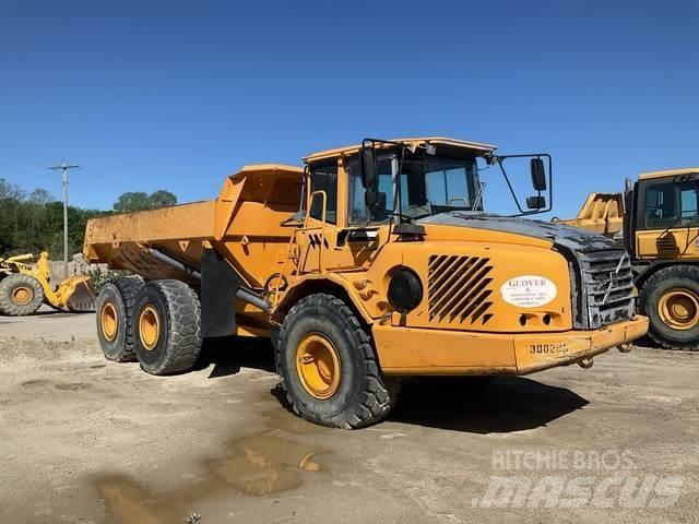 Volvo A25D Шарнирно-сочленённые самосвалы