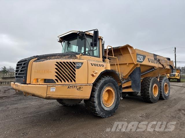 Volvo A25D Шарнирно-сочленённые самосвалы