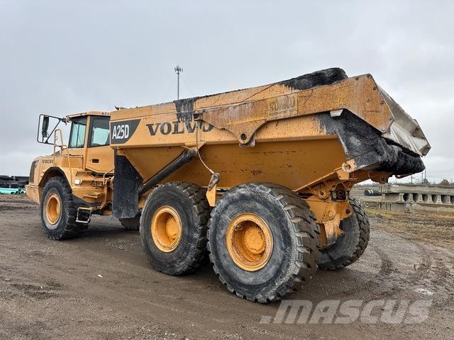Volvo A25D Шарнирно-сочленённые самосвалы