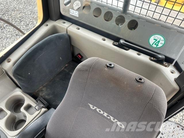 Volvo A25F Шарнирно-сочленённые самосвалы