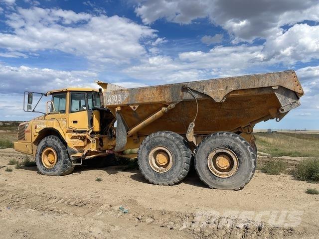 Volvo A30D Шарнирно-сочленённые самосвалы