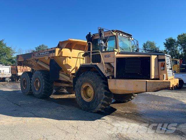 Volvo A40 Шарнирно-сочленённые самосвалы