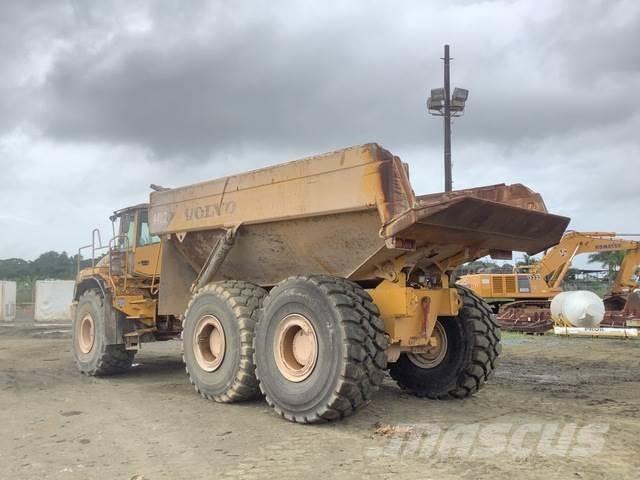 Volvo A40D Шарнирно-сочленённые самосвалы