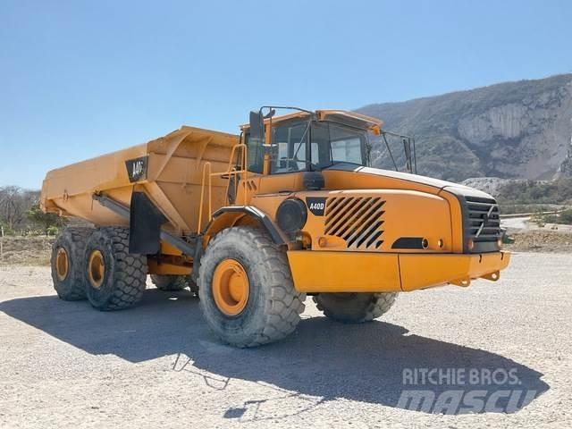 Volvo A40D Шарнирно-сочленённые самосвалы