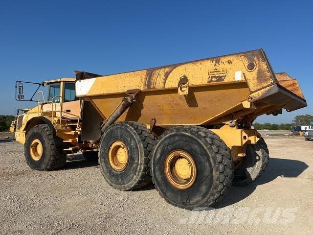 Volvo A40D Шарнирно-сочленённые самосвалы
