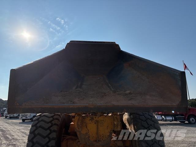 Volvo A40D Шарнирно-сочленённые самосвалы