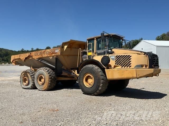 Volvo A40D Шарнирно-сочленённые самосвалы