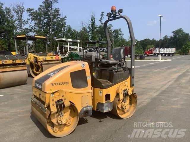 Volvo DD25B Катки тротуарные
