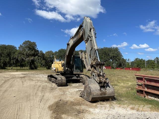 Volvo EC300DL Гусеничные экскаваторы