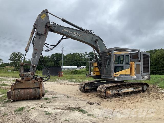 Volvo ECR235DL Гусеничные экскаваторы