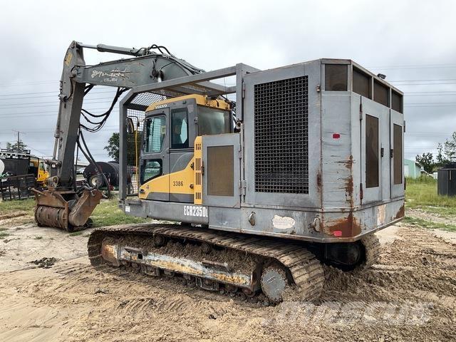 Volvo ECR235DL Гусеничные экскаваторы