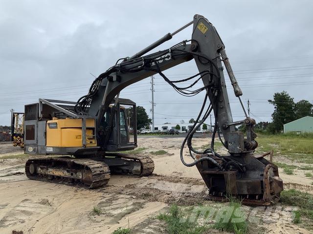 Volvo ECR235DL Гусеничные экскаваторы