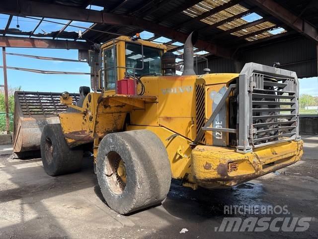 Volvo L220E Фронтальные погрузчики