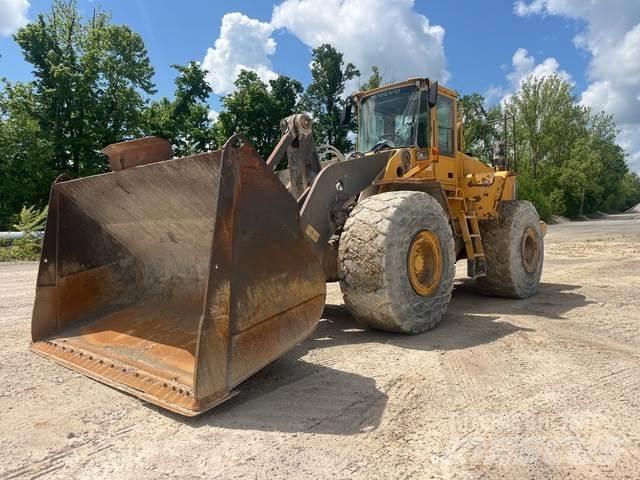 Volvo L220E Фронтальные погрузчики