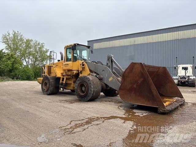 Volvo L220E Фронтальные погрузчики