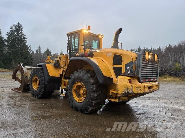 Volvo L220G Фронтальные погрузчики