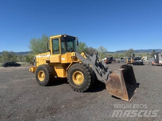 Volvo L70D Фронтальные погрузчики