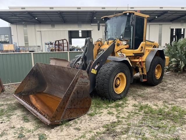 Volvo L90F Фронтальные погрузчики