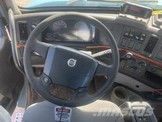 Volvo VHD104F Специальные грузовики