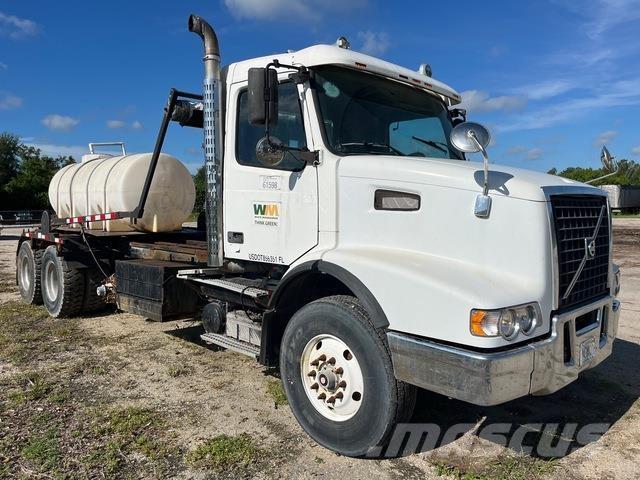 Volvo VHD64 Скиповые погрузчики