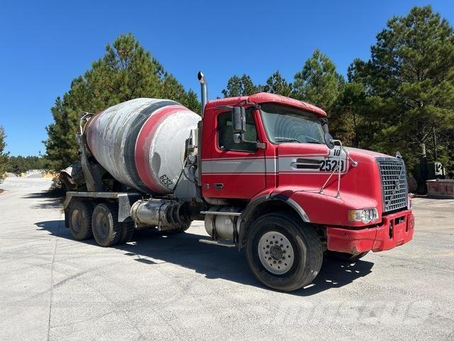 Volvo VHD64B Специальные грузовики