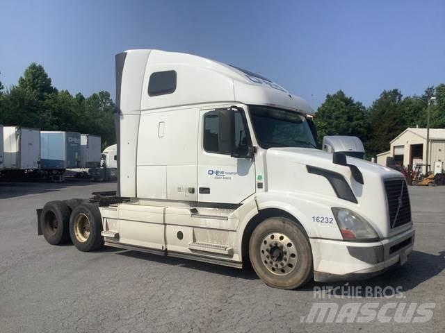 Volvo VNL Седельные тягачи