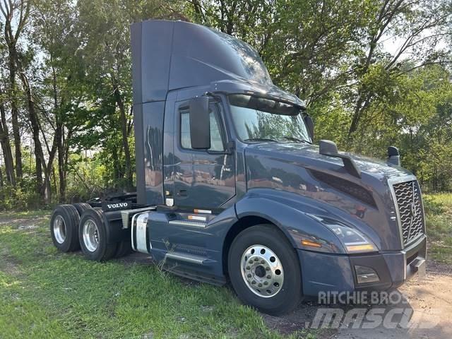Volvo VNL Седельные тягачи
