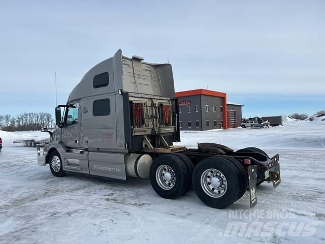 Volvo VNL Седельные тягачи