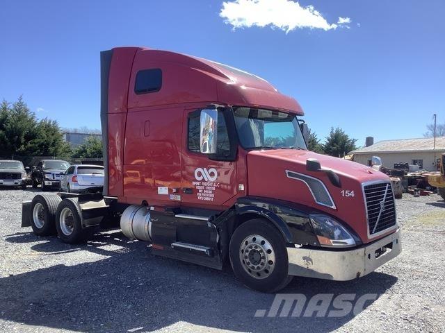 Volvo VNL Седельные тягачи