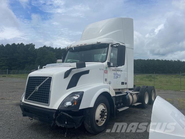 Volvo VNL Седельные тягачи